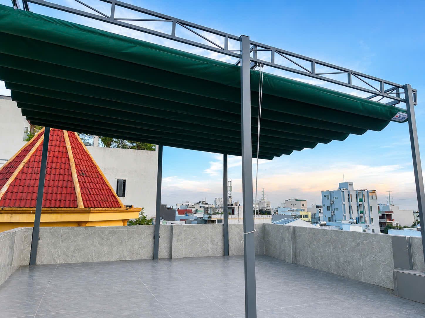 Mái xếp lượn sóng thủ công