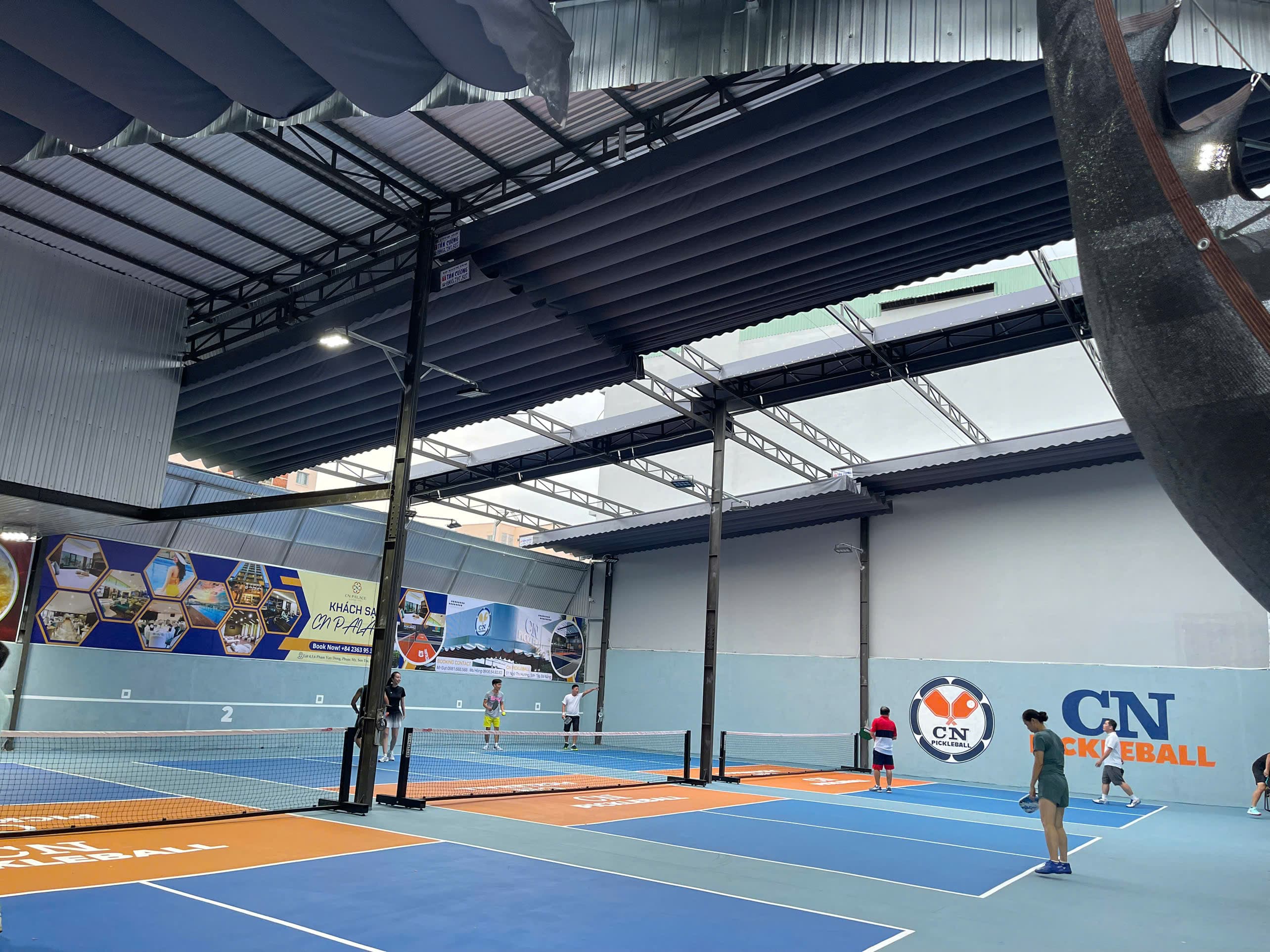 Mái xếp lượn sóng cho sân pickleball tại Đà Nẵng - ảnh 2